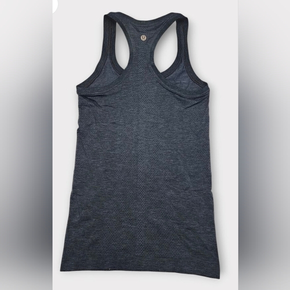 Size 2 - Lululemon Swiftly Tech Racerback - Picture 1 of 3